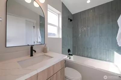 1603 SW Kenyon Street #B, Seattle, WA 98106 - Photo 15