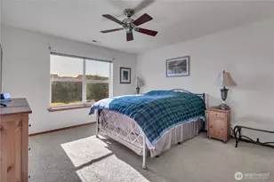 1013 Riddell Ave NE, Orting, WA 98360 - Photo 15