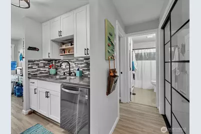 15146 65th Avenue S #506, Tukwila, WA 98188 - Photo 11