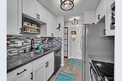 15146 65th Avenue S #506, Tukwila, WA 98188 - Photo 7