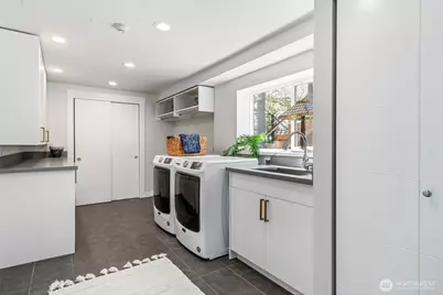 8659 Fauntlee Crest SW, Seattle, WA 98136 - Photo 27