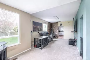 1219 21st St SE, Puyallup, WA 98372 - Photo 9