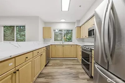 15340 Macadam Road S #B206, Tukwila, WA 98188 - Photo 9