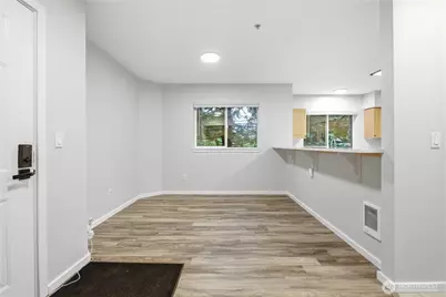 15340 Macadam Road S #B206, Tukwila, WA 98188 - Photo 3