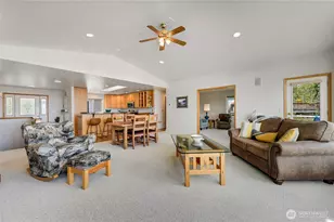 82 Montgomery Ln, Port Ludlow, WA 98365 - Photo 17