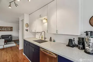 2418 W Boston, Seattle, WA 98199 - Photo 7
