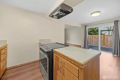 212 Madison Street, Everett, WA 98203 - Photo 9