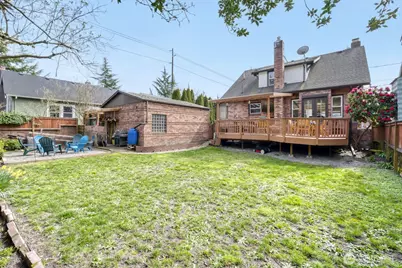 348 NE 57th Street, Seattle, WA 98105 - Photo 27