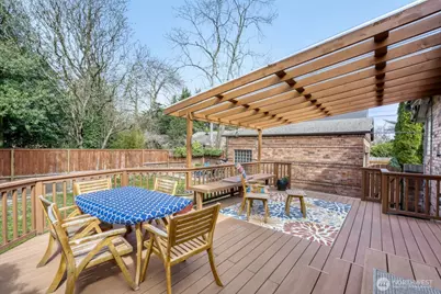 348 NE 57th Street, Seattle, WA 98105 - Photo 25