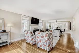 348 NE 57th St, Seattle, WA 98105 - Photo 7