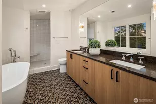 4402 Letitia Ave S, Seattle, WA 98118 - Photo 19