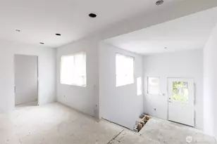 9617 15th Ave NE, Seattle, WA 98115 - Photo 11