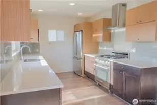 4827 42nd Ave SW, Seattle, WA 98116 - Photo 7