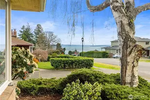 10702 39th Ave SW, Seattle, WA 98146 - Photo 3