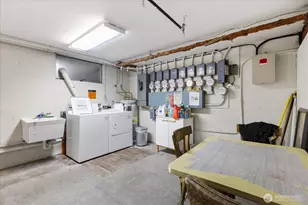 4912 Evanston Ave N, Seattle, WA 98103 - Photo 17