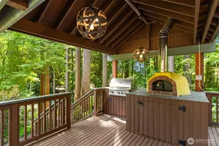 6900 NE Dolphin Dr, Bainbridge Island, WA 98110 - Photo 15
