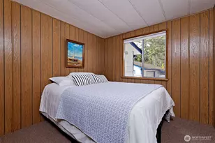 240 E Orchard Beach Dr, Grapeview, WA 98546 - Photo 21