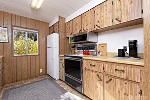 240 E Orchard Beach Dr, Grapeview, WA 98546 - Photo 15