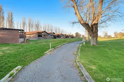 1233 NE Nanto Road #A&B, Moses Lake, WA 98837 - Photo 13