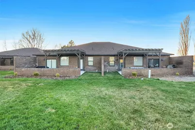 1233 NE Nanto Road #A&B, Moses Lake, WA 98837 - Photo 9