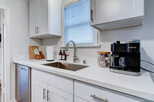 1626 39th Ave E, Seattle, WA 98112 - Photo 21