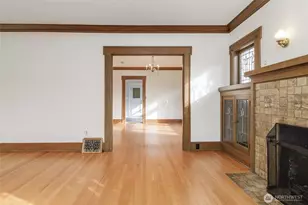 2158 N 50th St, Seattle, WA 98103 - Photo 35