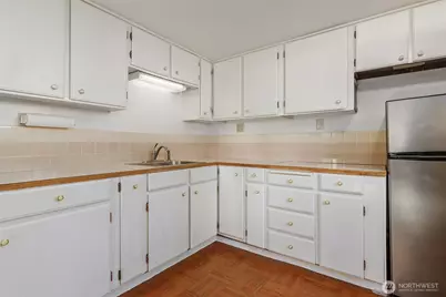 2158 N 50th Street, Seattle, WA 98103 - Photo 33