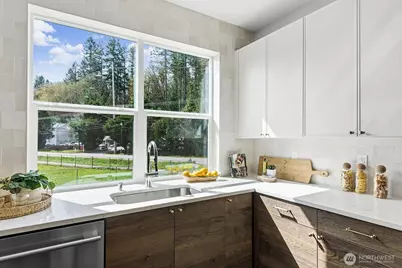 762 NW Holly Street, Issaquah, WA 98027 - Photo 13