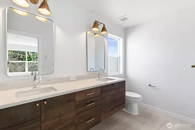 762 NW Holly Street, Issaquah, WA 98027 - Photo 3