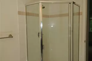 12720 NE 10th Pl, Bellevue, WA 98007 - Photo 9