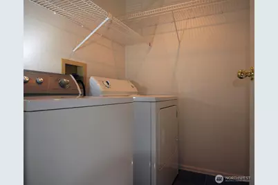 12720 NE 10th Place #D 202, Bellevue, WA 98007 - Photo 15