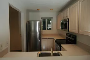 12720 NE 10th Pl, Bellevue, WA 98007 - Photo 5