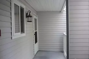 12720 NE 10th Pl, Bellevue, WA 98007 - Photo 3