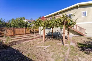 3905 NE 6th St, Renton, WA 98056 - Photo 31