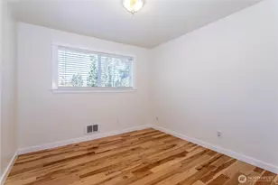 3905 NE 6th St, Renton, WA 98056 - Photo 15