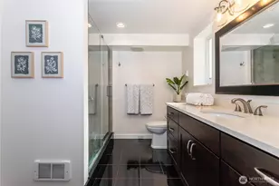 3905 NE 6th St, Renton, WA 98056 - Photo 23