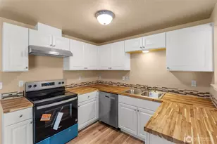 110 Sunny Basin Rd, Castle Rock, WA 98611 - Photo 11