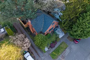 6517 Fremont Ave N, Seattle, WA 98103 - Photo 33