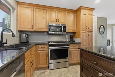 6427 182nd Place SW, Lynnwood, WA 98037 - Photo 9