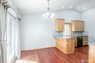 2703 5th St SW, Puyallup, WA 98373 - Photo 5