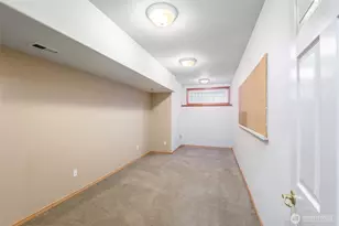 2703 5th St SW, Puyallup, WA 98373 - Photo 31