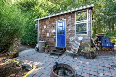 2703 5th Street SW, Puyallup, WA 98373 - Photo 3
