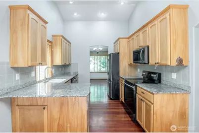 2703 5th Street SW, Puyallup, WA 98373 - Photo 9