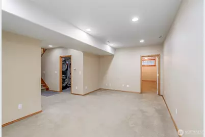 2703 5th Street SW, Puyallup, WA 98373 - Photo 29