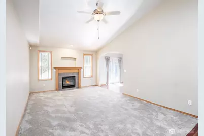 2703 5th Street SW, Puyallup, WA 98373 - Photo 3