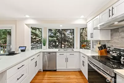 5610 S 296th Court, Auburn, WA 98001 - Photo 11