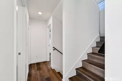 5257 Brooklyn Avenue NE, Seattle, WA 98105 - Photo 17