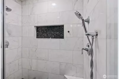 8205 Clearidge Avenue NW, Silverdale, WA 98383 - Photo 17