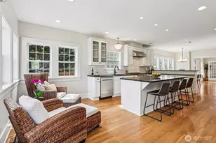 4726 Thackeray Pl NE, Seattle, WA 98105 - Photo 13