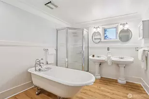 4726 Thackeray Pl NE, Seattle, WA 98105 - Photo 19